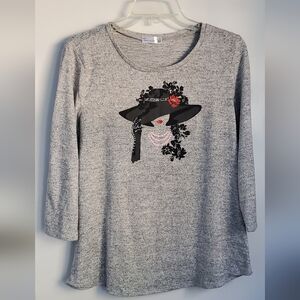 Graphic 3/4 sleeve lady with hat, blouse